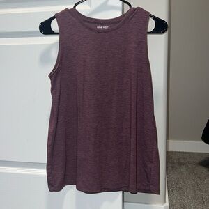 Nine West Tank